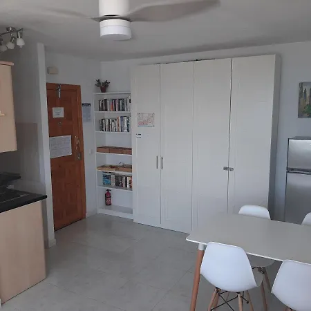 Playa Torecilla Beachfront Нерха