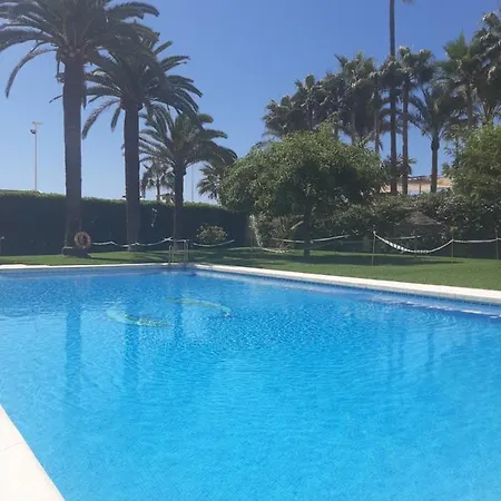 Playa Torecilla Beachfront Апартаменты