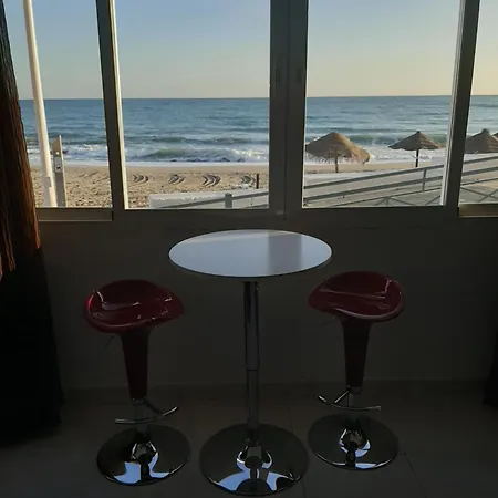 아파트 Playa Torecilla Beachfront 네르하