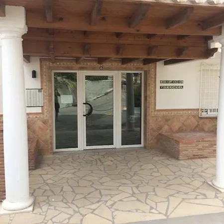 Playa Torecilla Beachfront Нерха