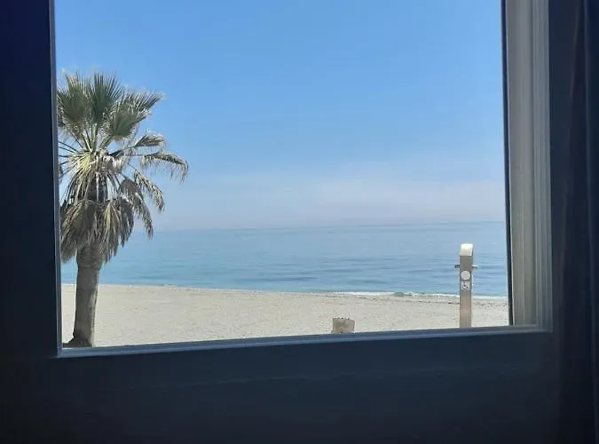 Playa Torecilla Beachfront * Nerja